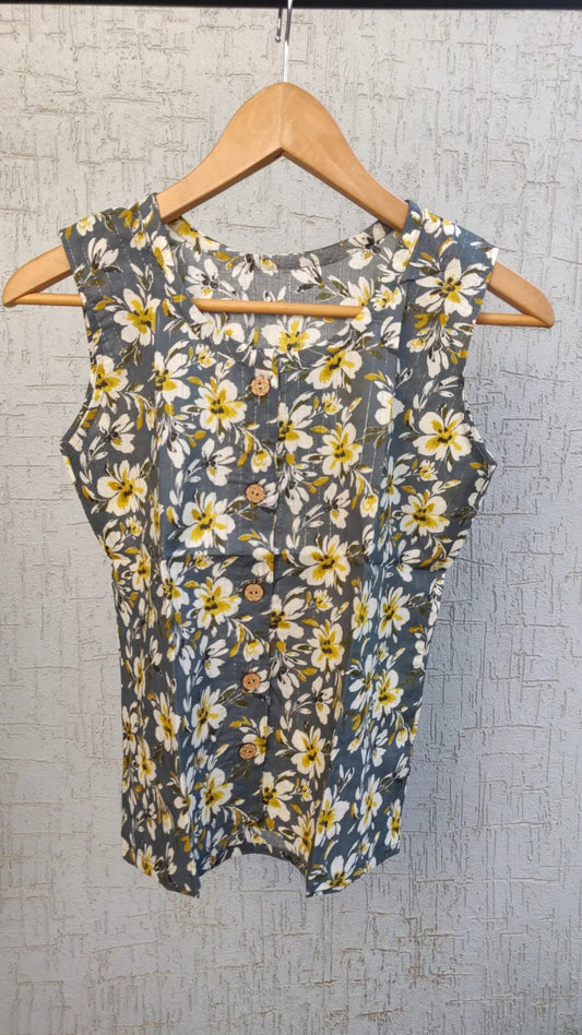 Short floral grey top