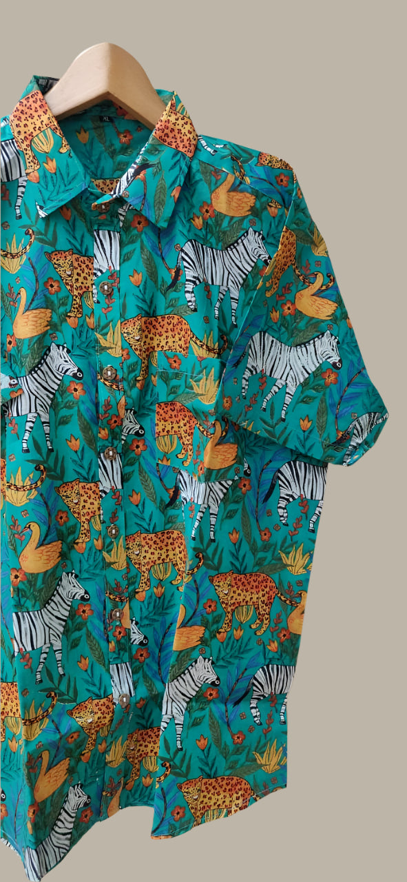 Green jungle print shirt